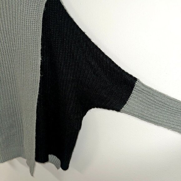 Anthro Elan Asymmetrical Oversized Sweater - Picture 6 of 10